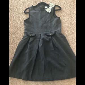 Cute and chic warm dress for your daughter.